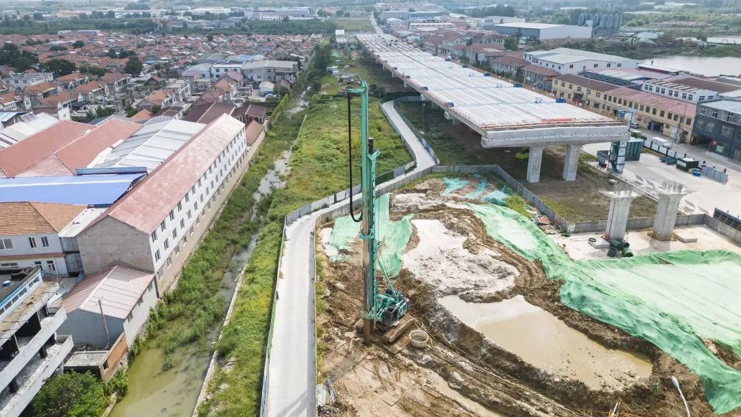 青岛建设新篇章：德扑之星CSM工法钻机独占鳌头 彰显卓越施工实力